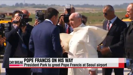 President Park Geun-hye to greet Pope Francis at Seoul airport