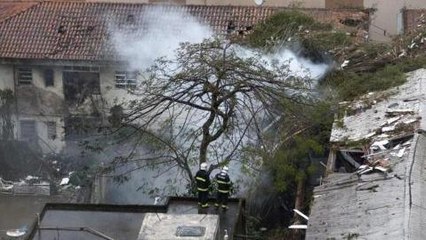 Brazil presidential hopeful dies in air crash