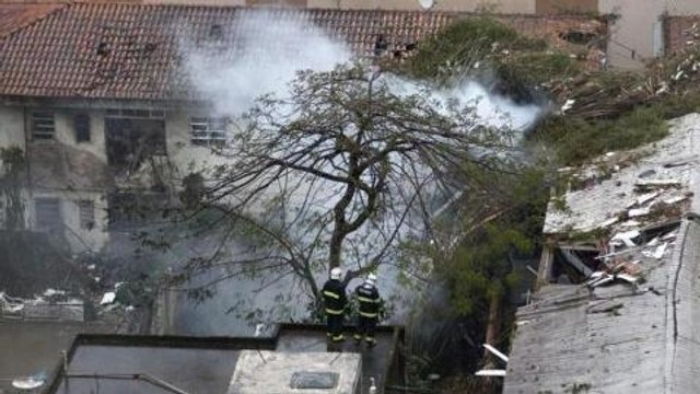 Brazil presidential hopeful dies in air crash