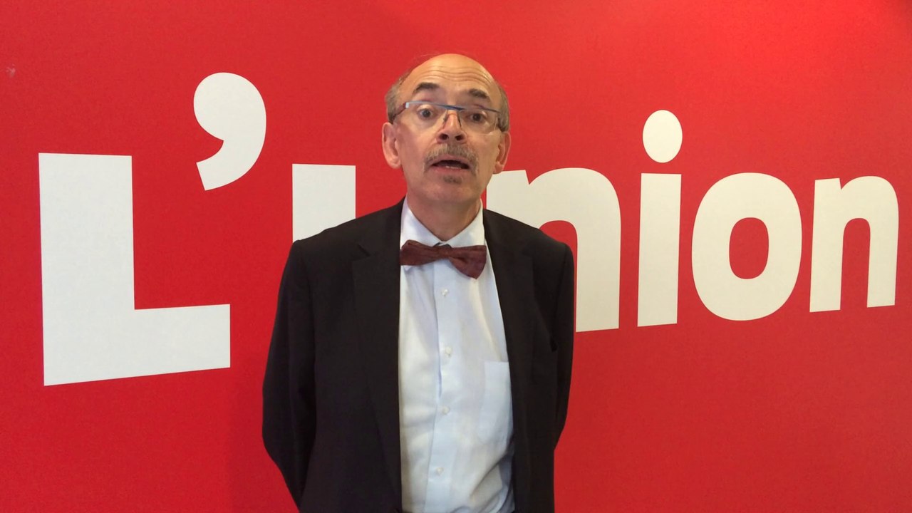 Minute papillon! Croissance à zéro : l'anniversaire raté de François Hollande