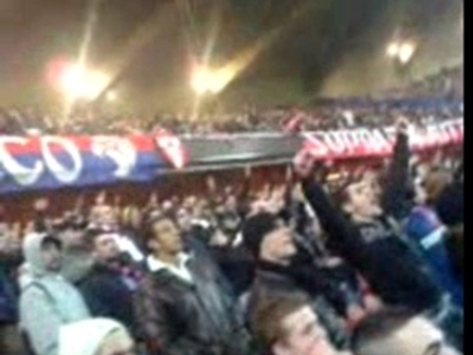 "ALLEZ PARIS" PENDANT PSG 4 - 2 MONACO