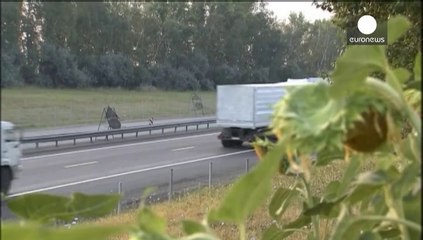 Le convoi humanitaire russe controversé a repris sa route vers l'Ukraine