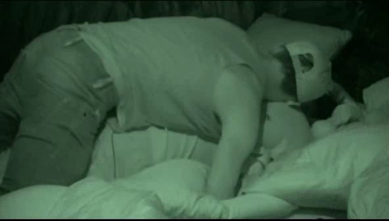 A Quick Zankie Cuddle ;)
