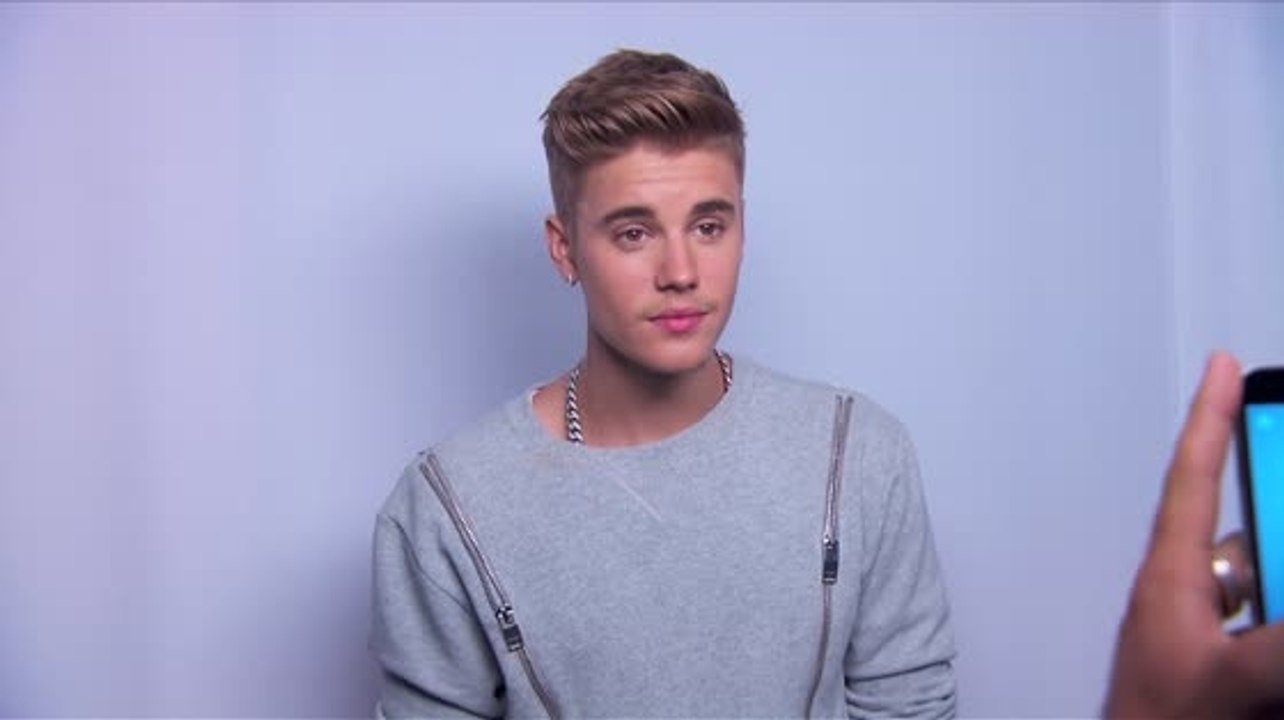 Justin Bieber bekommt erneut einen Deal in seinem Trunkenheit am Steuer Fall in Miami, der beinhaltet, dass er zum Antiaggressionstraining muss und eine Strafe zahlt.