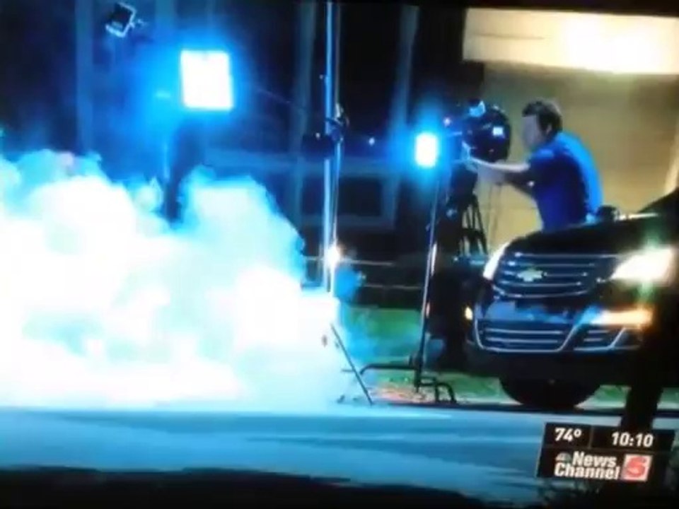 Canlı yayına gaz bombası!