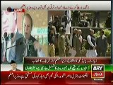 PM Nawaz Sharif taunts Azadi March Left the Crowd Clapping and Laughing