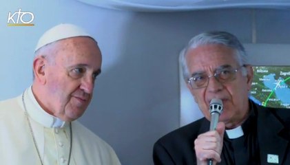 Vol papal vers la Corée