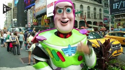 Times Square va-t-elle perdre ses supers héros ?