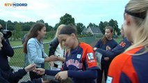 Softbalster Dinet Oosting uit Veendam heeft WK-kriebels - RTV Noord