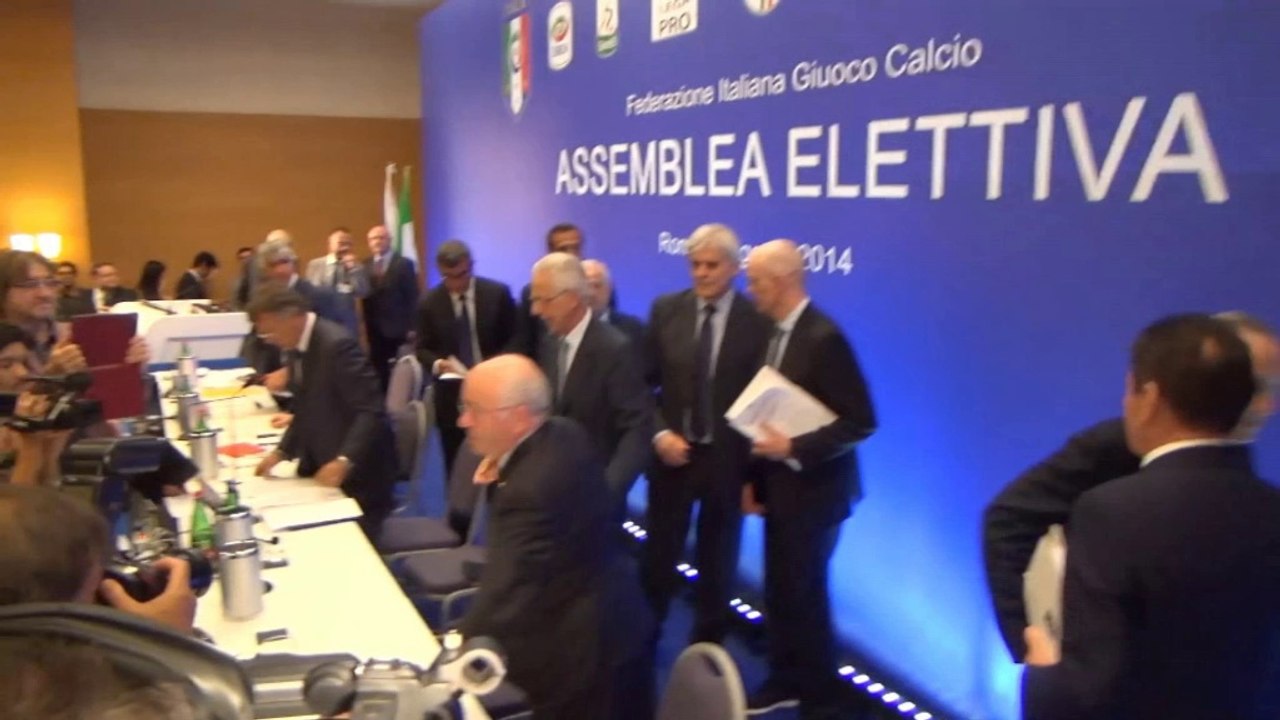 Italien: Conte folgt auf Prandelli