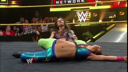 Bayley Vs Sasha Banks