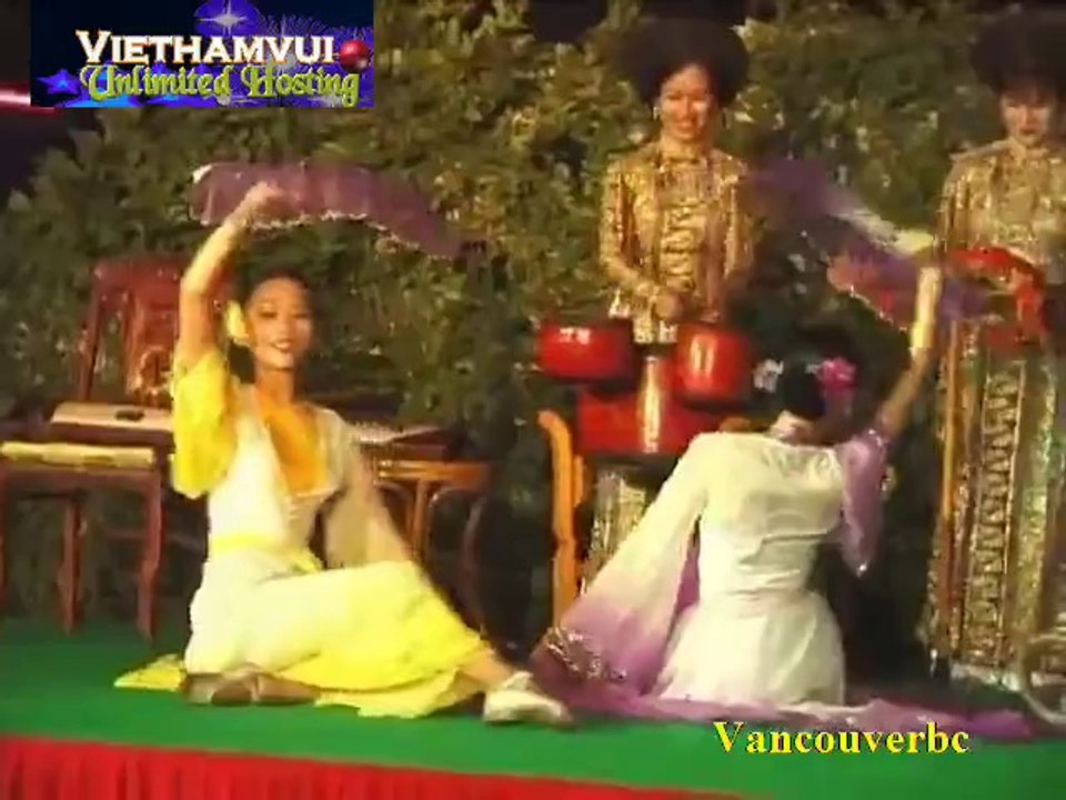 VANCOUVERBC-SAIGON12QUANDOTHANH-ANCHOIXALANGDVD02A
