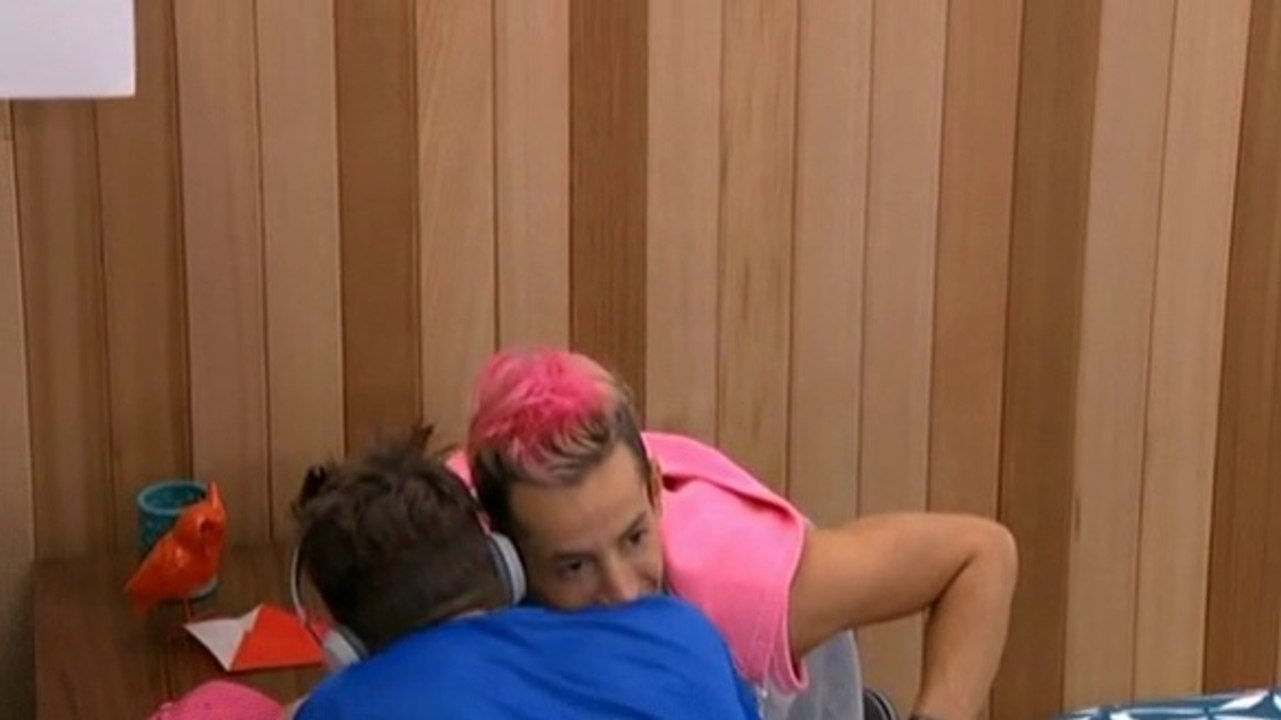 Frankie and Zach listening to Break Free