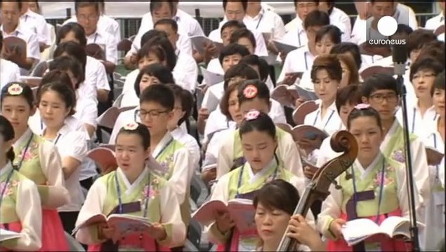 Pope prays for Korea ferry disaster victims