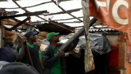 Ebola: démolition d'un bidonville à Conakry