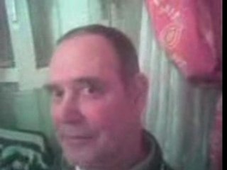 Jhonny fait la poule