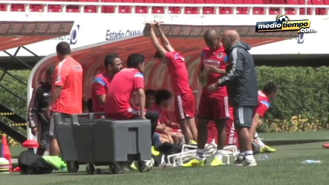 Omar Bravo aseguró no tener problemas de actitud