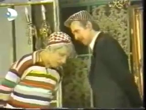 Nejat UYGUR & Bahri BEYAT'tan Komik Sahne