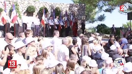 Près de Toulon, Hollande rend hommage aux vétérans du Débarquement de Provence