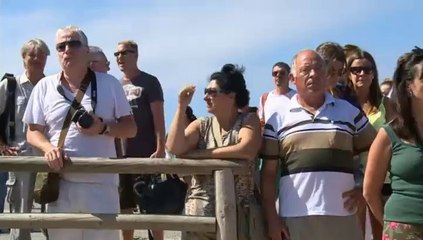 Polish couple fall off cliff taking selfie