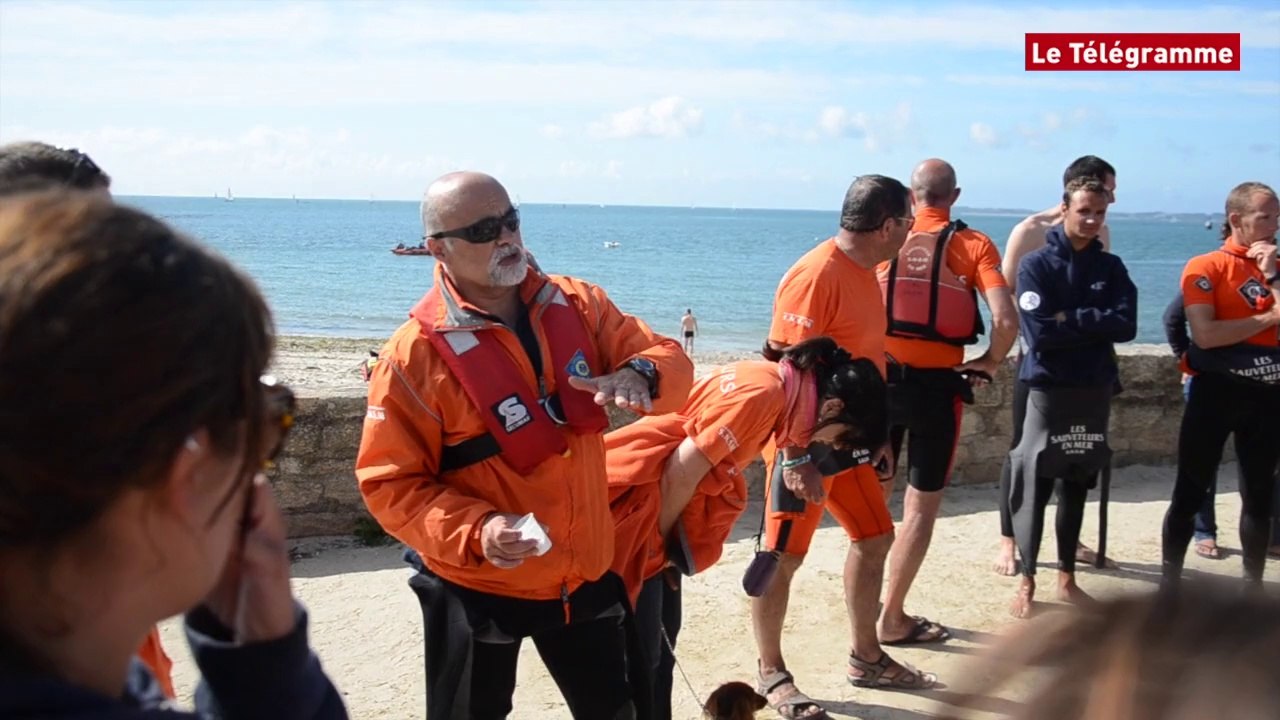 SNSM. Exercices de sauvetage à Locqueltas (56).