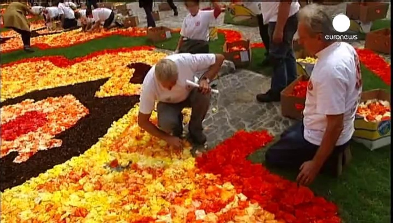 Immense tapis de fleurs à Bruxelles en hommage à l'immigration turque