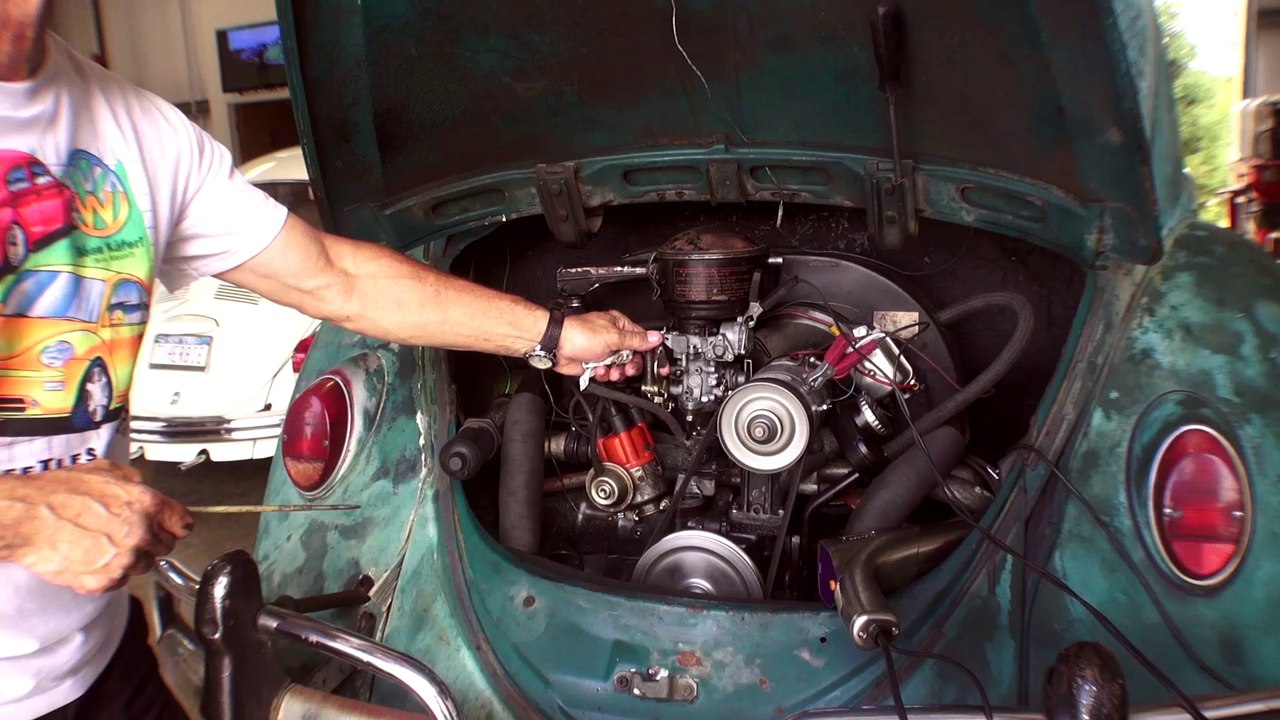 Classic VW BuGs Dubs & Coffee Inspire Veterans Vintage Volkswagen Beetle Show