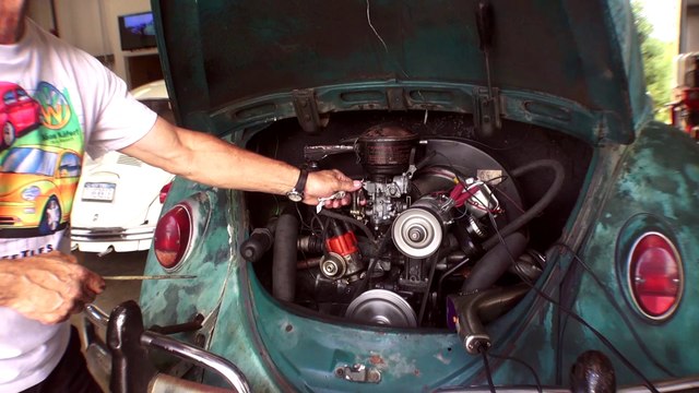 Classic VW BuGs Dubs & Coffee Inspire Veterans Vintage Volkswagen Beetle Show