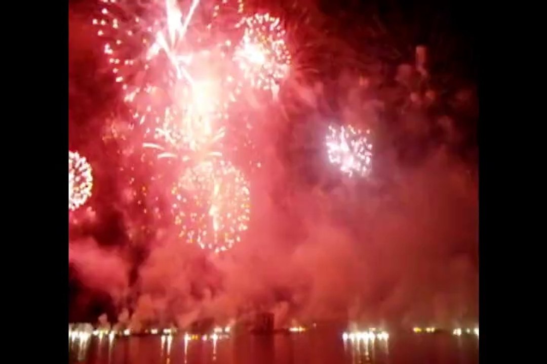 Feu d'artifice de Genève 2014 -P1 T4 - L'eau et le sable