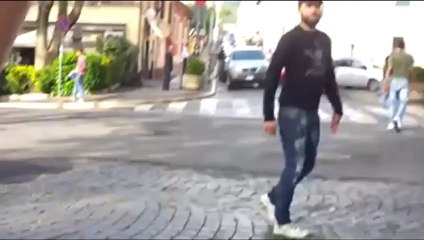 Good Samaritans help a Guy with Limp