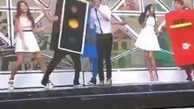 2014.08.15 SMTown Seoul: Zhou Mi & Victoria - Loving U