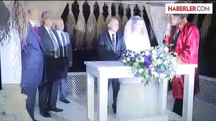 Kılıçdaroğlu ve Baykal, RTÜK üyesi Öztunç'un nikah şahitliğini yaptı -