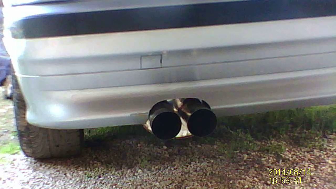 Son echappement inox BMW 328ti