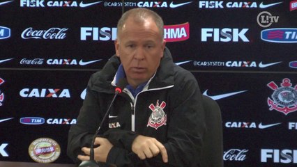 Mano vê possibilidade de escalar Renato Augusto e Jadson juntos