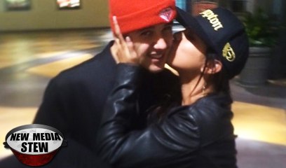 JUSTIN BIEBER, SELENA GOMEZ Romantic Kiss Caught on Instagram