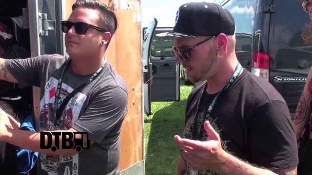 Uh-huh Baby Yeah! - BUS INVADERS Ep. 668 [Warped Edition 2014]
