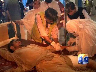 Rain lashes Peshawar-16 Aug 2014