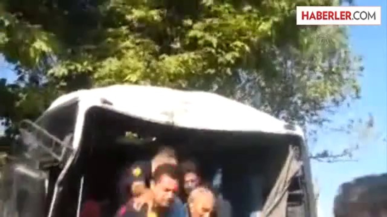 Kırmızı ışıkta kaza - Amatör kamera -