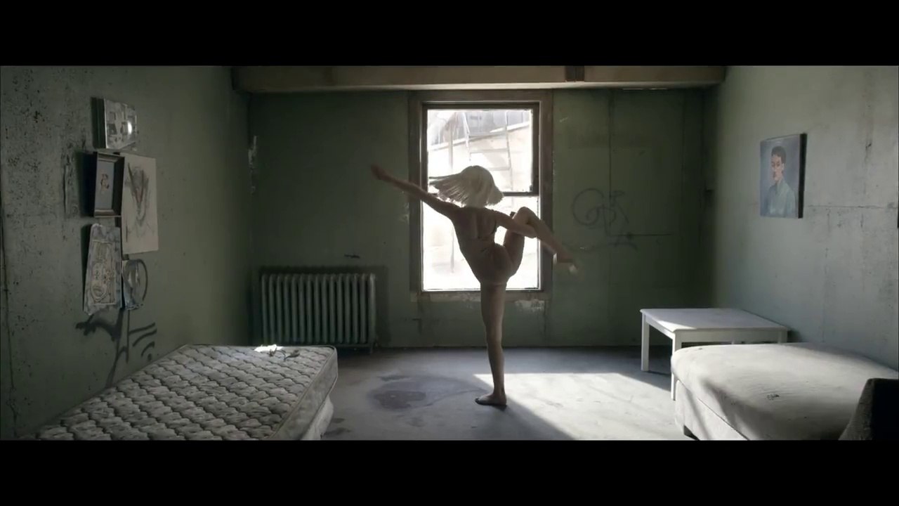 Sia - Chandelier