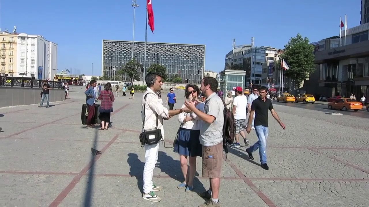 Kolektif Istanbul sur la place Taksim