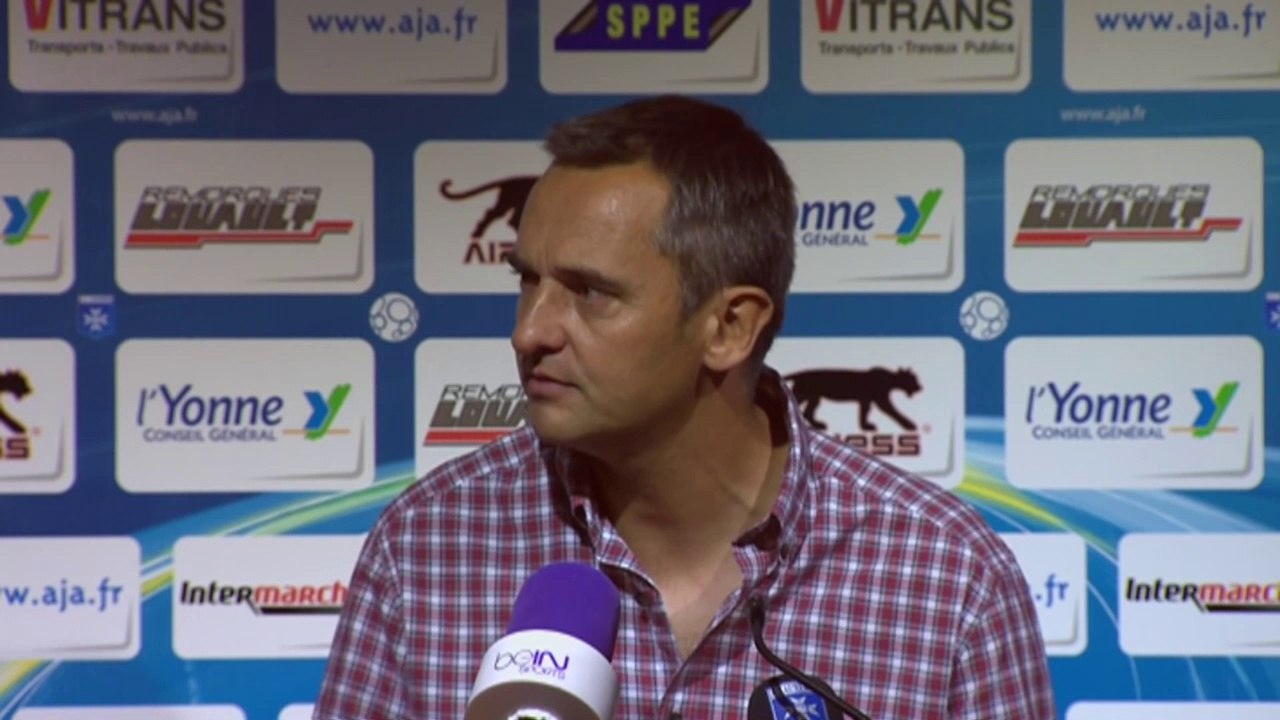 Conférence de presse AJ Auxerre - US Orléans (0-1) : Jean-Luc VANNUCHI (AJA) - Olivier FRAPOLLI (USO) - 2014/2015