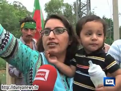 Dunya News - Administration begins building 100 toilets for long march participants on emergency basis