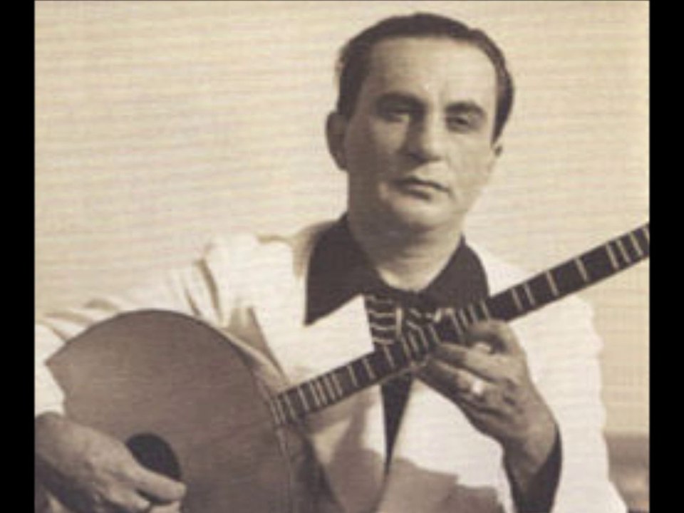 Bekledim Fecre Kadar Gelmedin Ah İşte Güneşler Doğdu-Münir Nurettin Selçuk