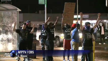 Nova madrugada de confrontos nos EUA