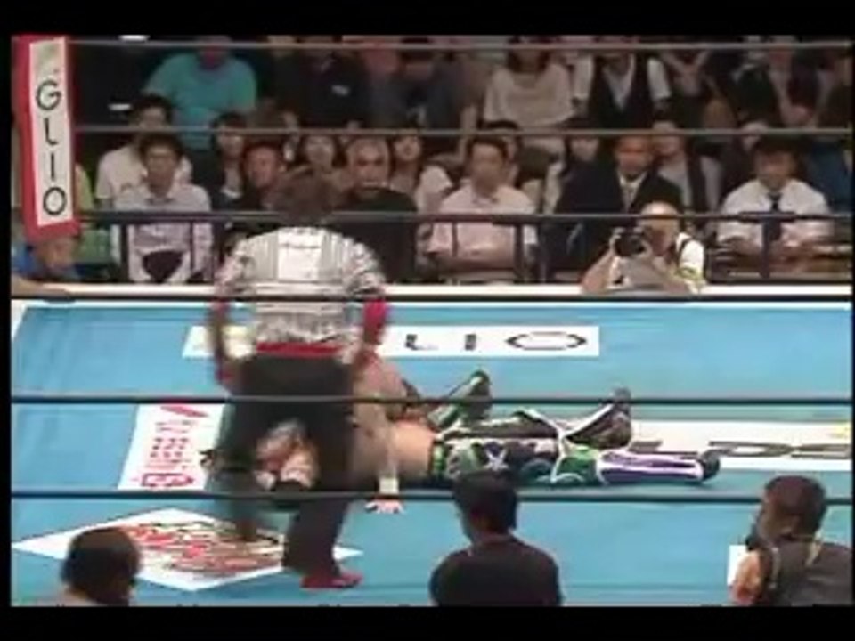 Motor City Machine Guns vs. Prince Devitt & Ryusuke Taguchi - NJPW 9/13/09