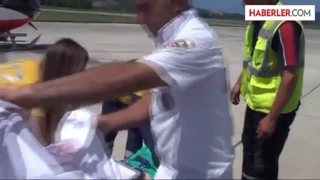 Ambulans helikopter, parmağı kopan işçi için havalandı -