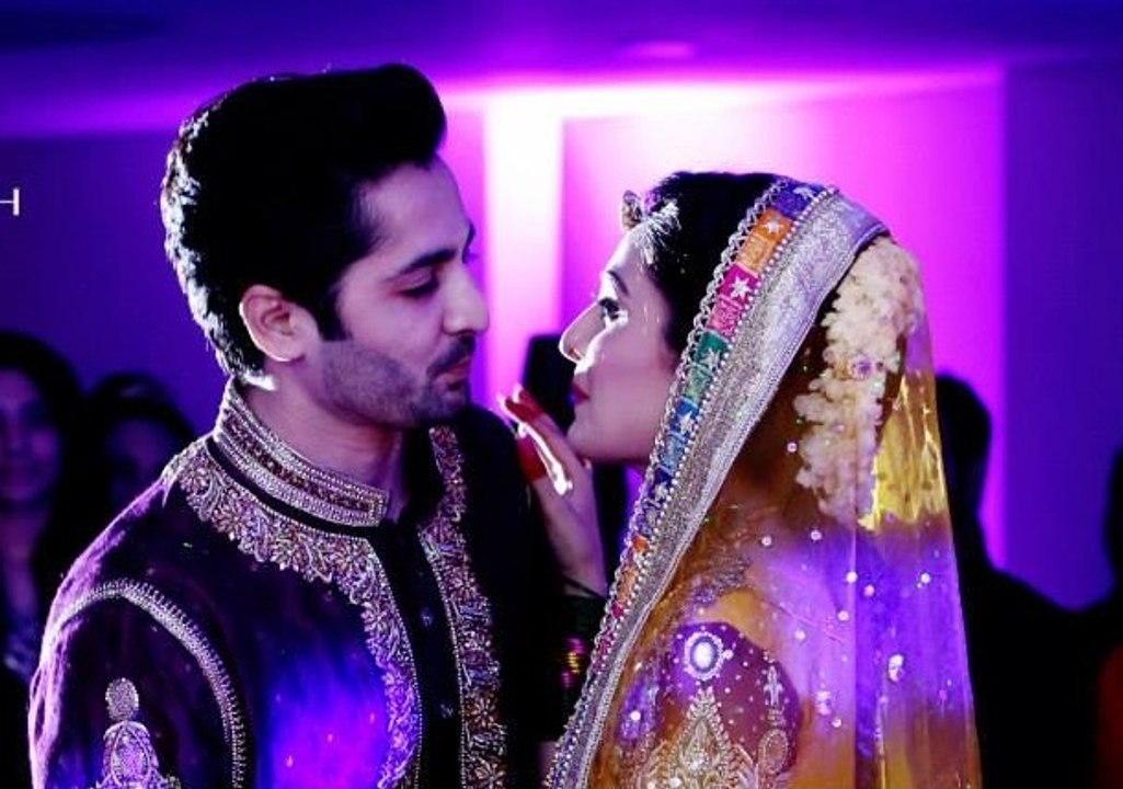 Ayeza Khan and  Danish Taimoor Mehndi Dance