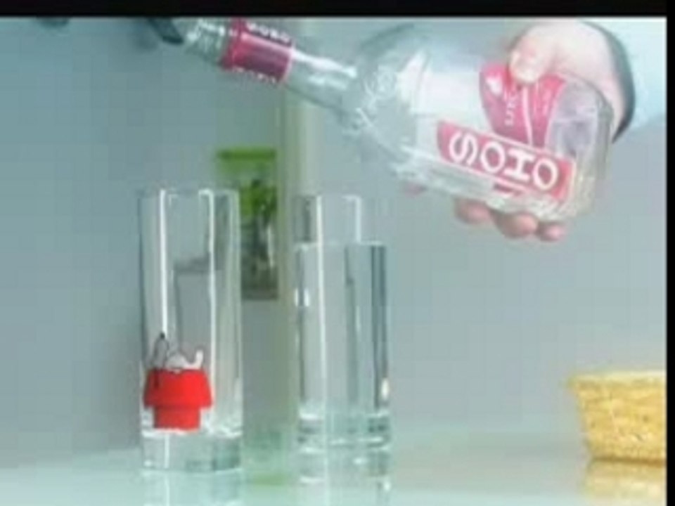 Pub-parodie-badoit-snoopy-Koreus.com