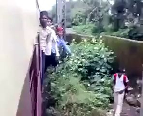 Incredible .... But the true video ...نا قابل یقین  ۔۔۔۔ لیکن سچی   ویڈیو۔۔۔۔