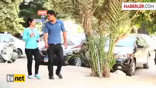 Mısırlı Komedyen Ghalasa, Yaptığı Şakalarla Gülmekten Kırıp Geçirdi